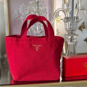 Prada GWP red small tote bag